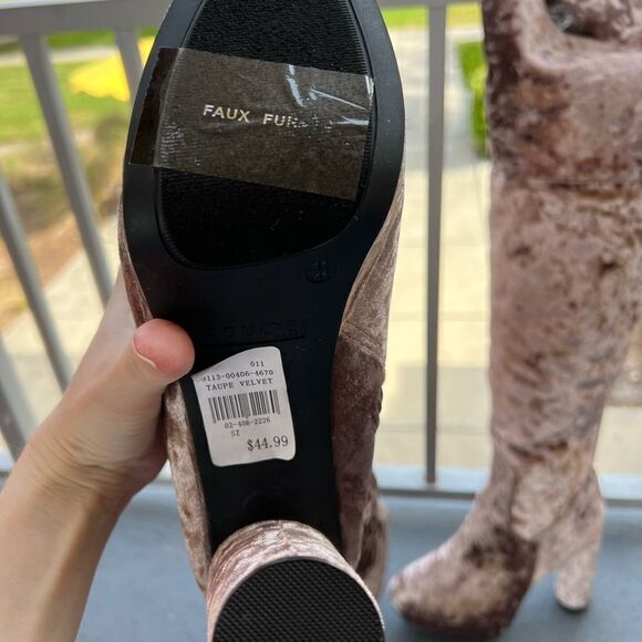 Nwt Rouge Helium Taupe Velvet High Heeled Boots  Women’s Size 11 Shoes - Picture 7 of 9